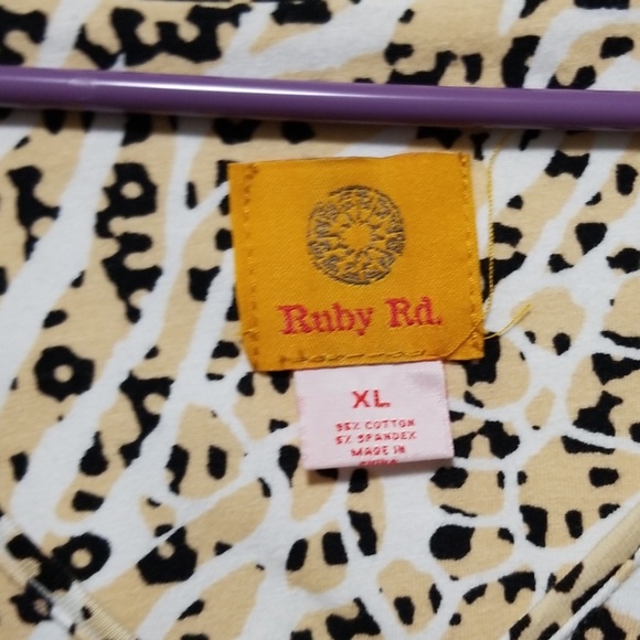 Top - Picture 2 of 5